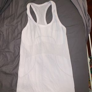 White lululemon tank!